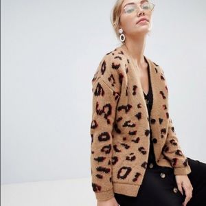 ASOS Design Chunky Cardigan in Leopard